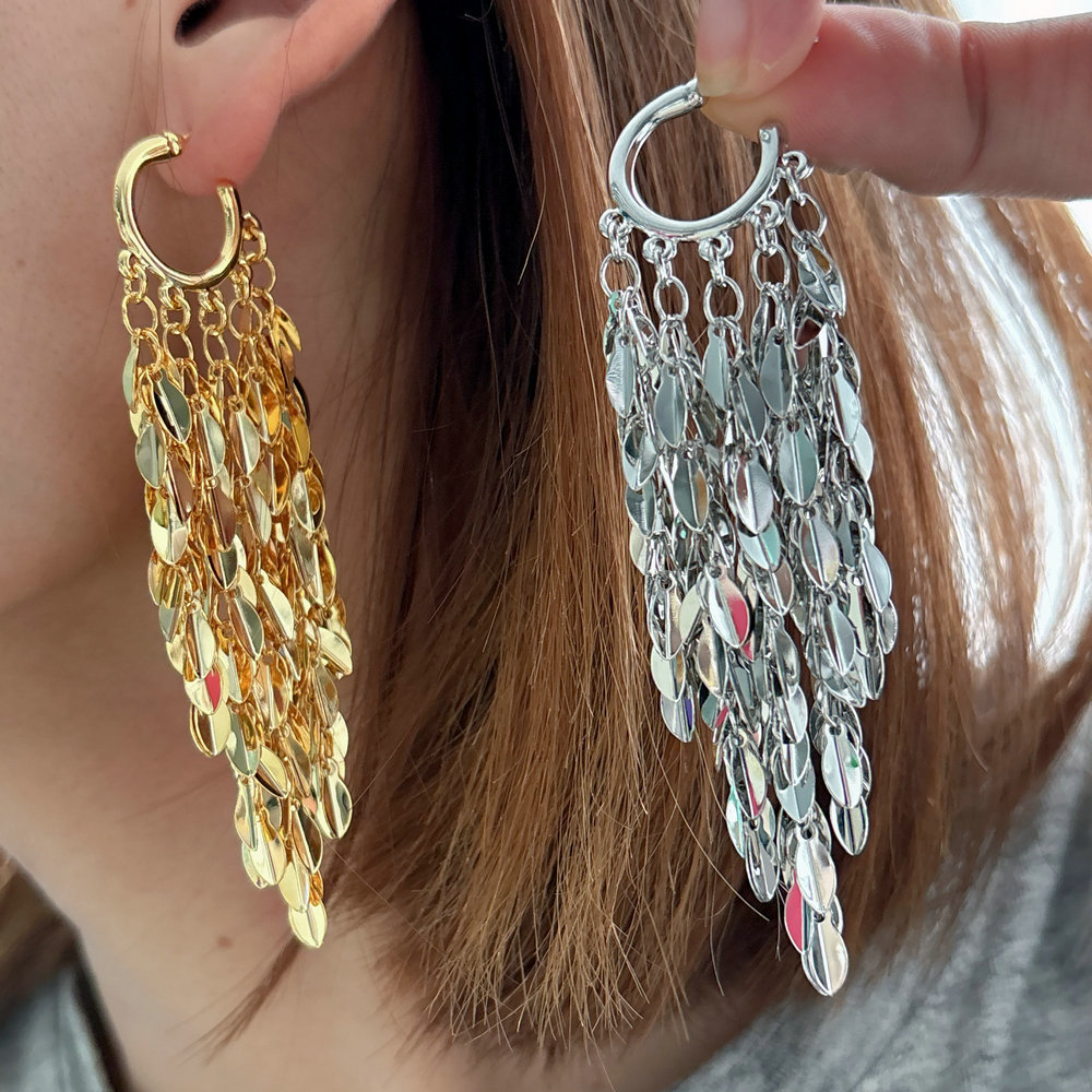 Metal leaf earrings