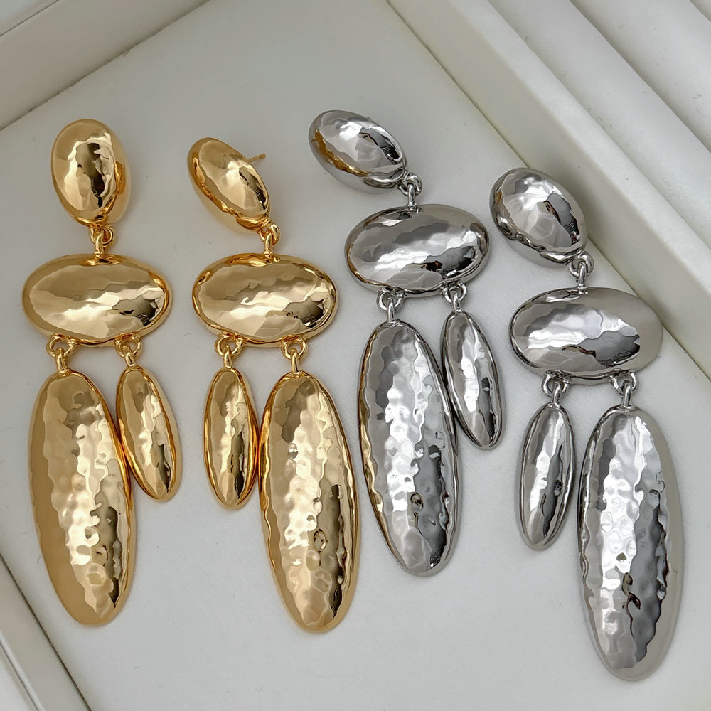 Chunky metal fashion earrings