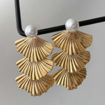 Metal chunky leaf earrings