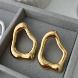 Metal square earrings