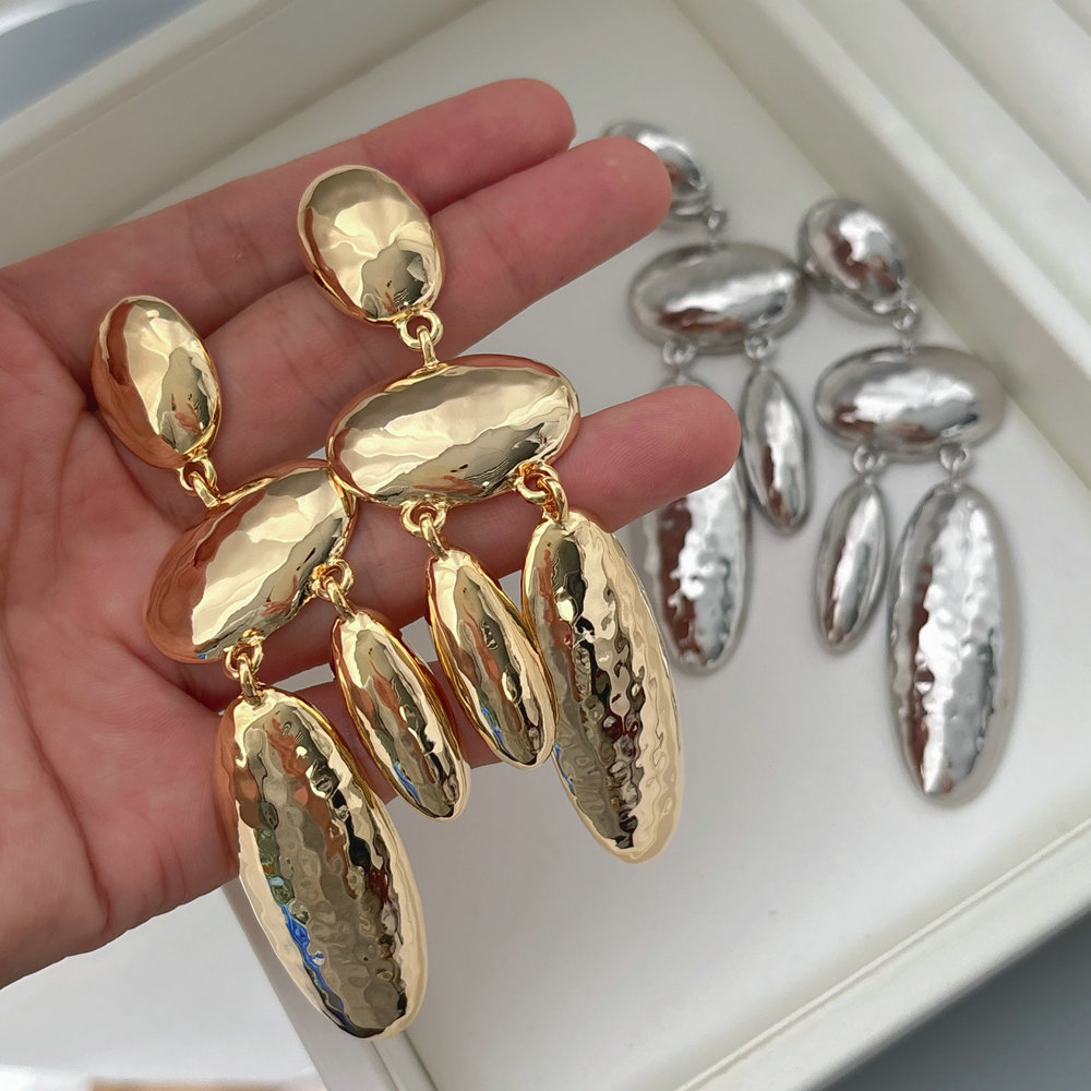 Chunky metal fashion earrings