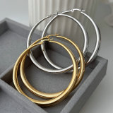 Chunky metal circle hoop