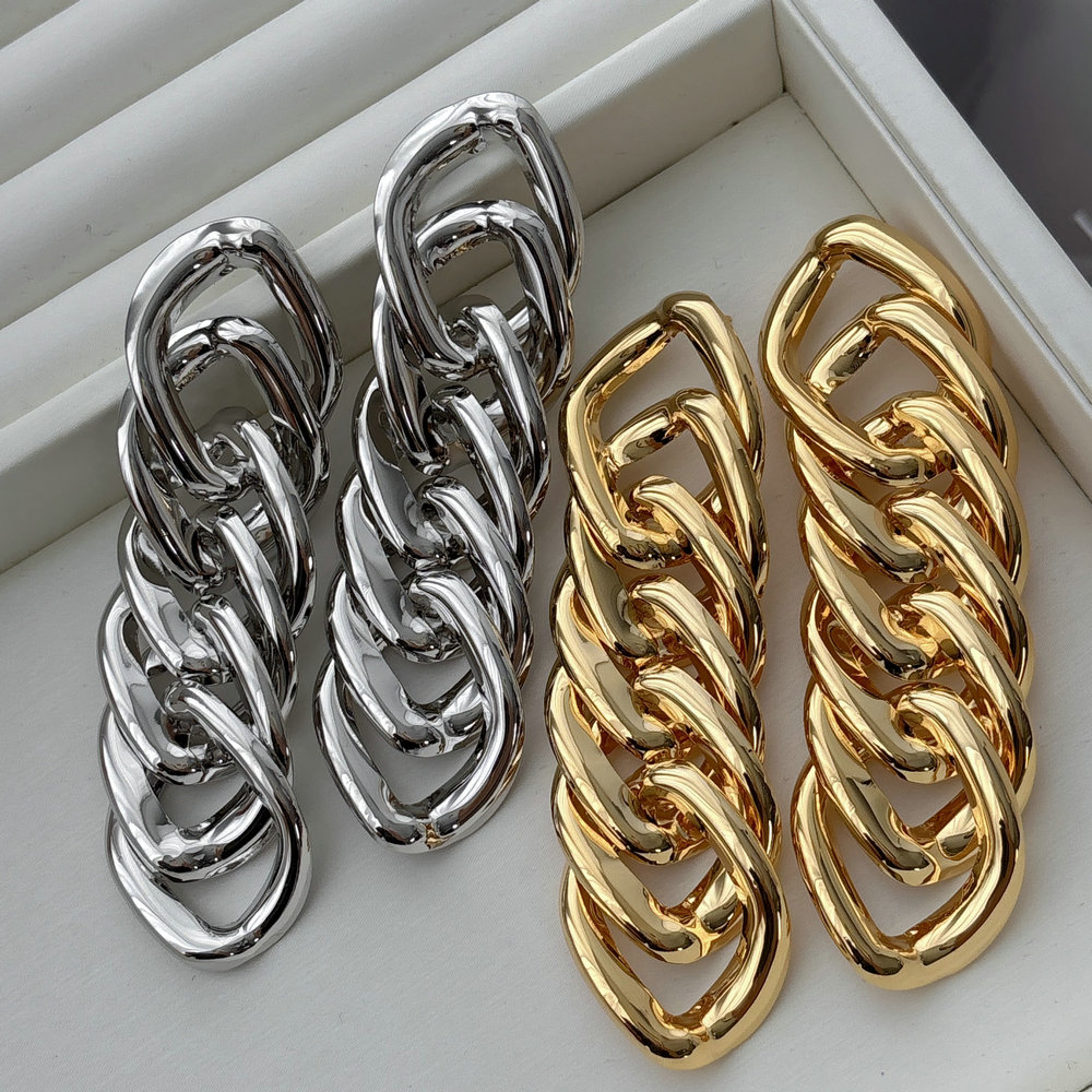 Chunky chain metal earrings