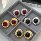 Metal round shape earrings