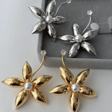 Metal flower earrings