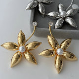 Metal flower earrings