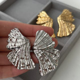 Metal wing earrings