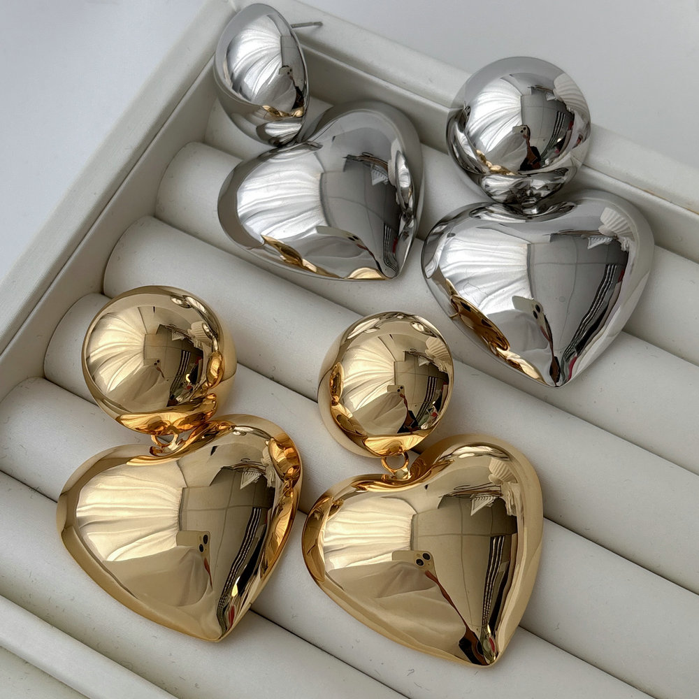 Metal chunky heart earrings