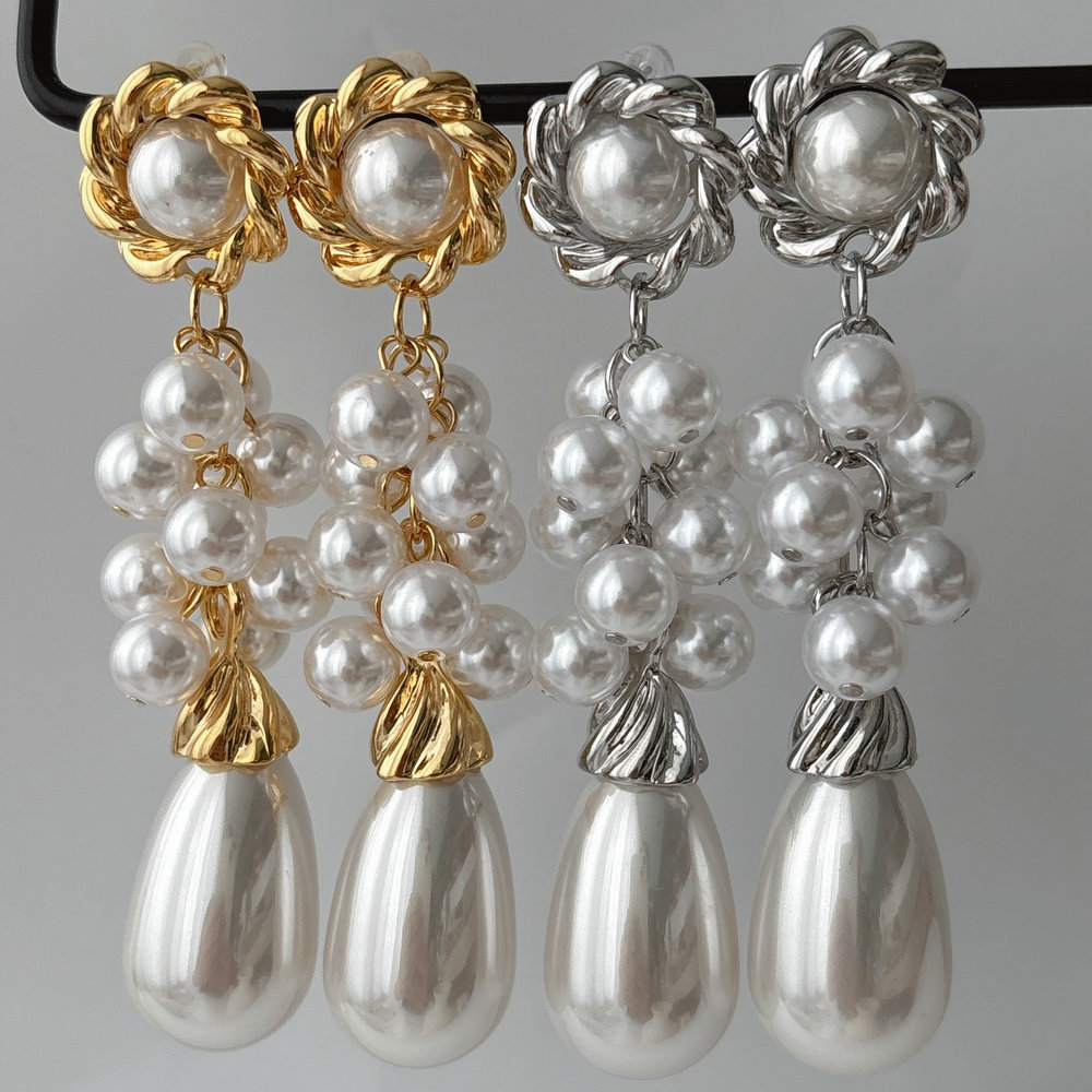 Long tassel pearl earrings
