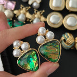 Flower bee earrings