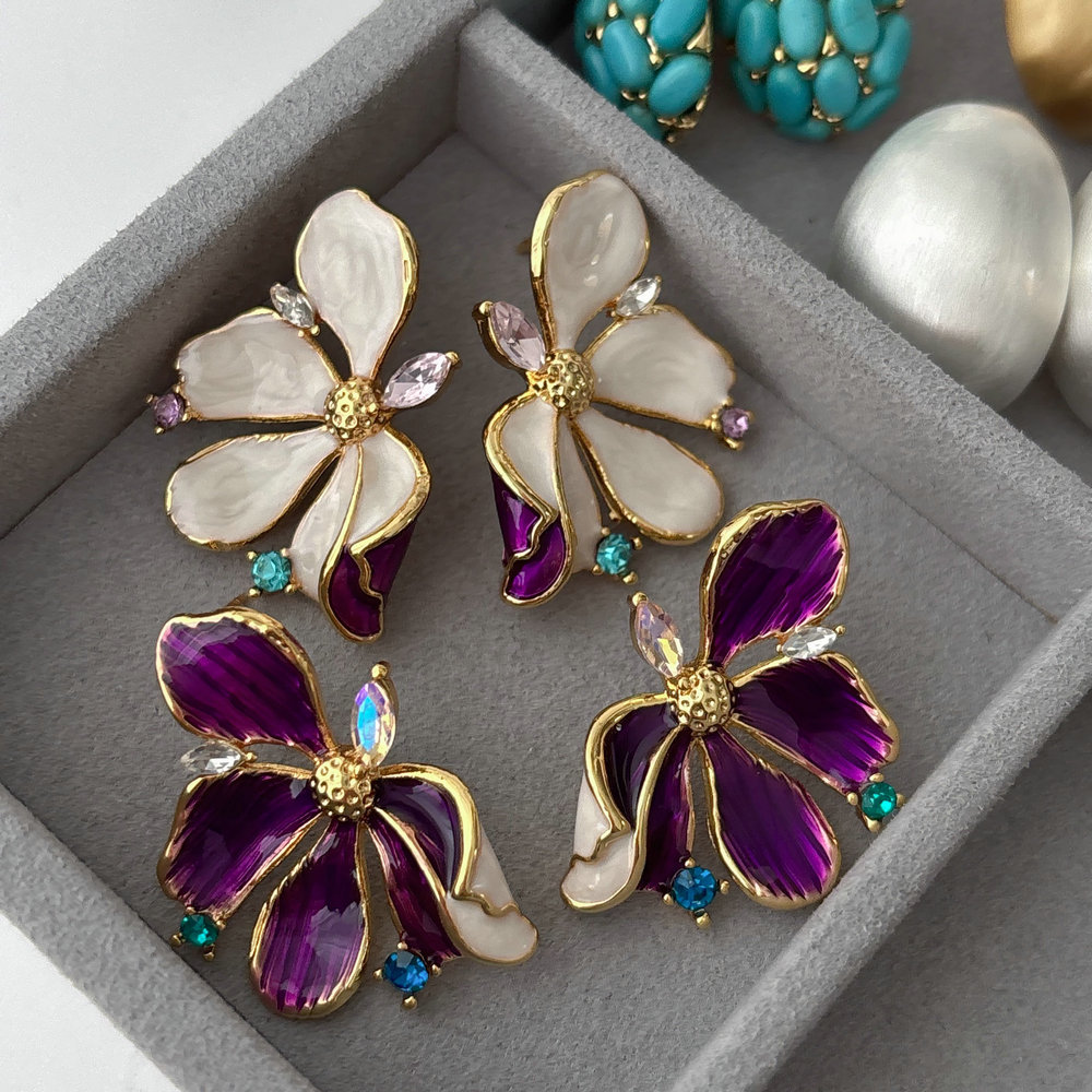 Enamel flower earrings