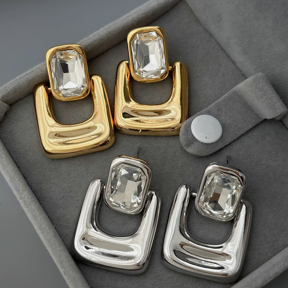 Metal square earrings