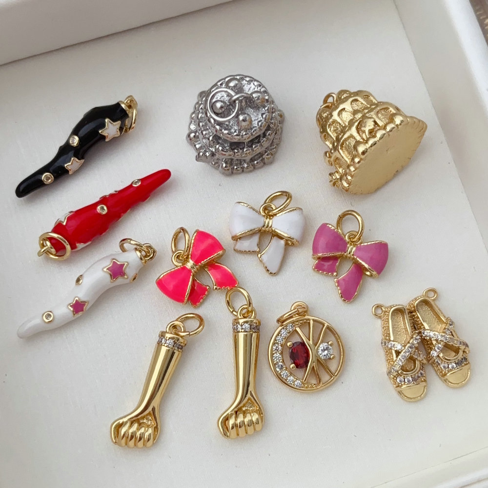 Enamel Chili  charm