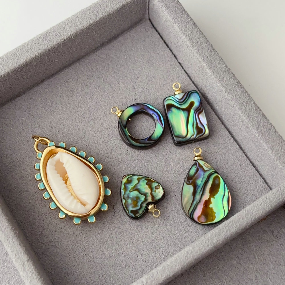 Nature shell charm