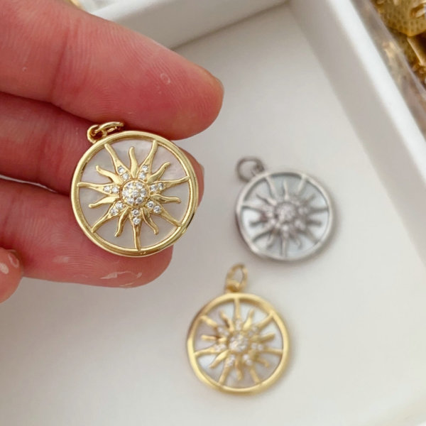 Shell sunflower charm