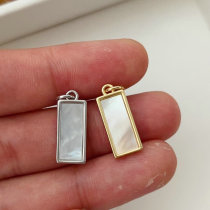 sqaure shell charm