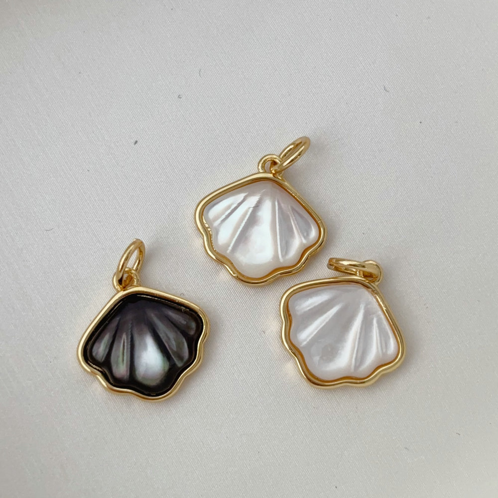 Shell fan charm