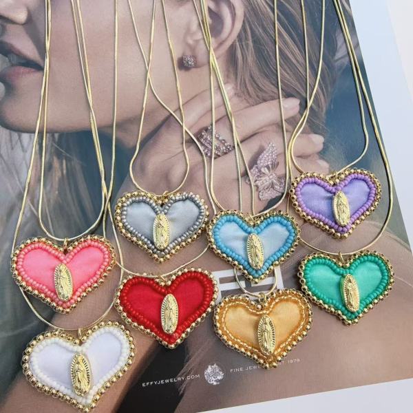 Heart pendant necklace