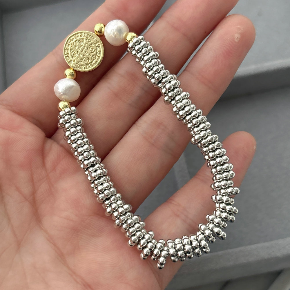Fashion bracelet