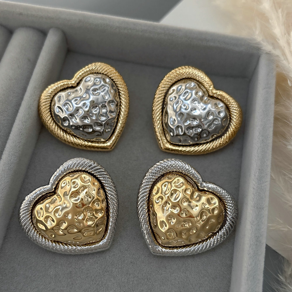 Metal twotone heart earrings