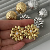 Metal flower round shape earrings