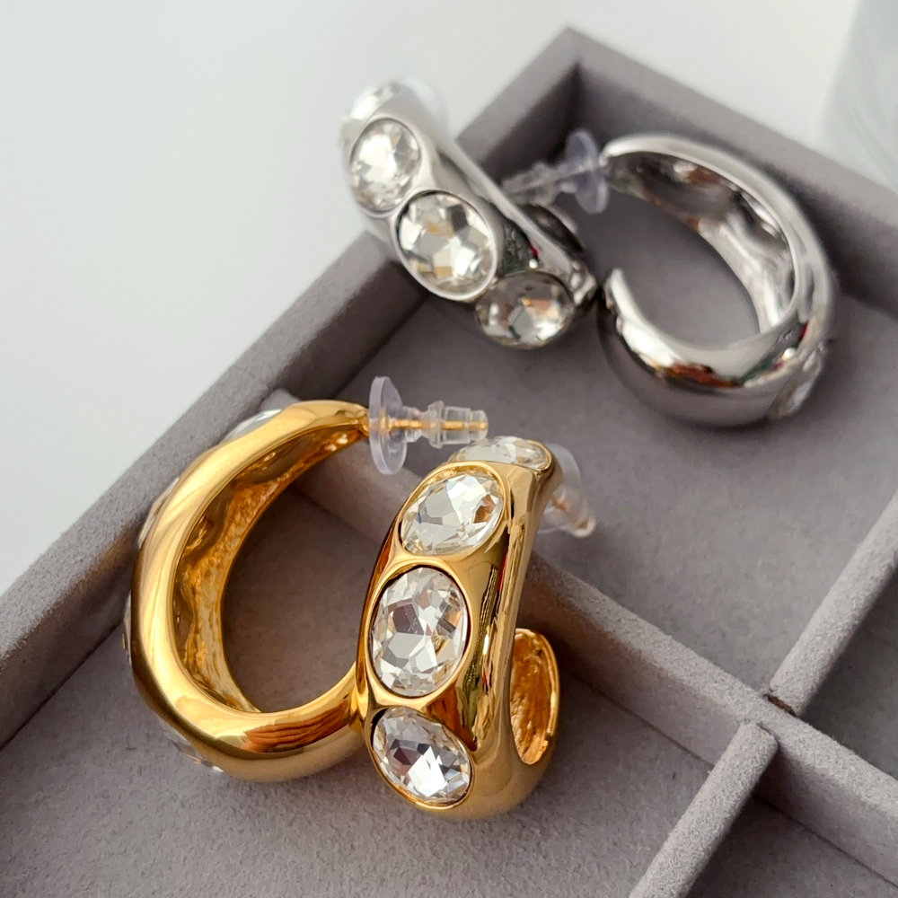 Metal chunky hoop