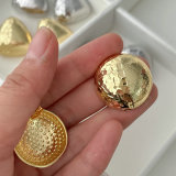 Metal round earrings