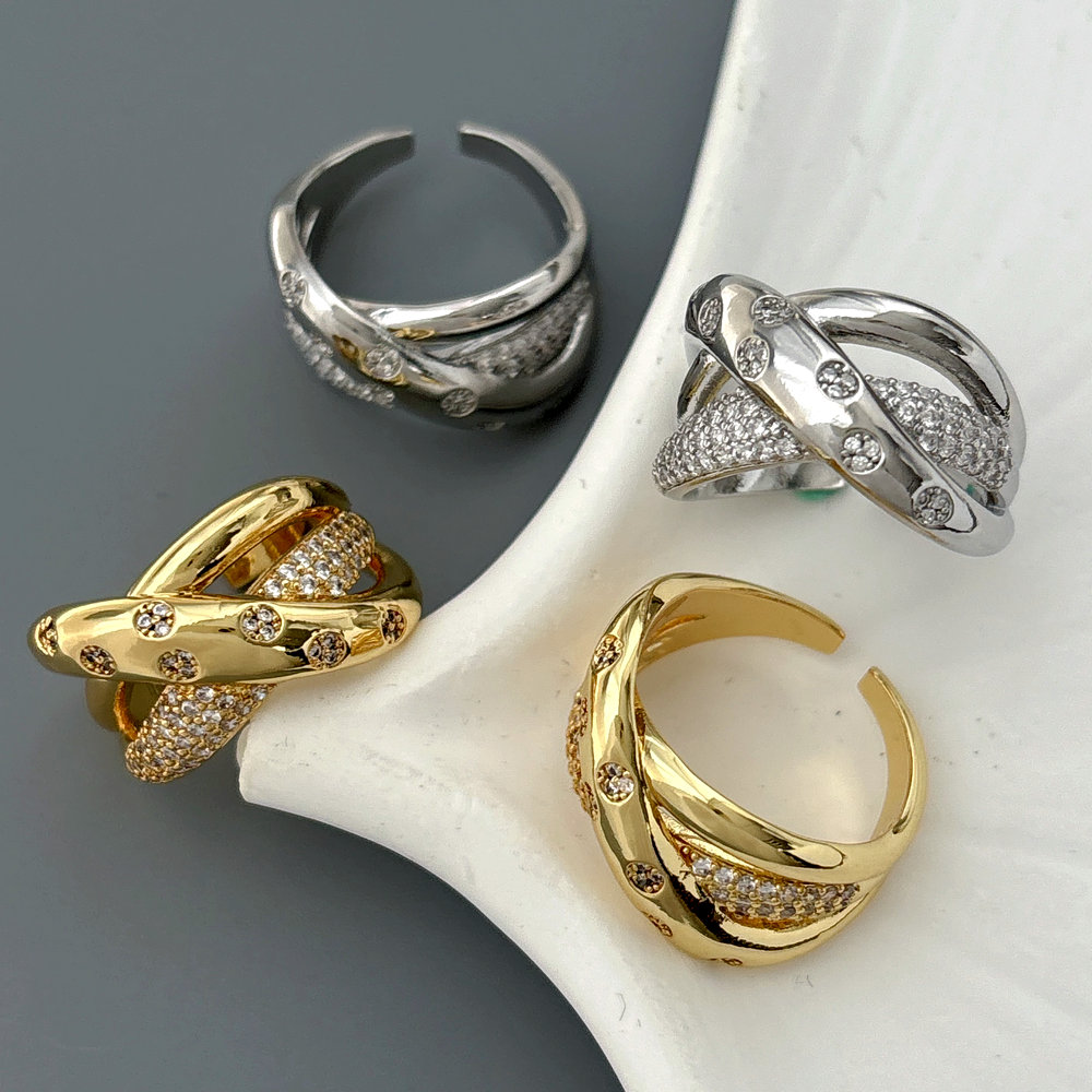 Pave zircon cross ring