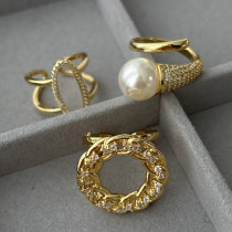Fashion pearl ring