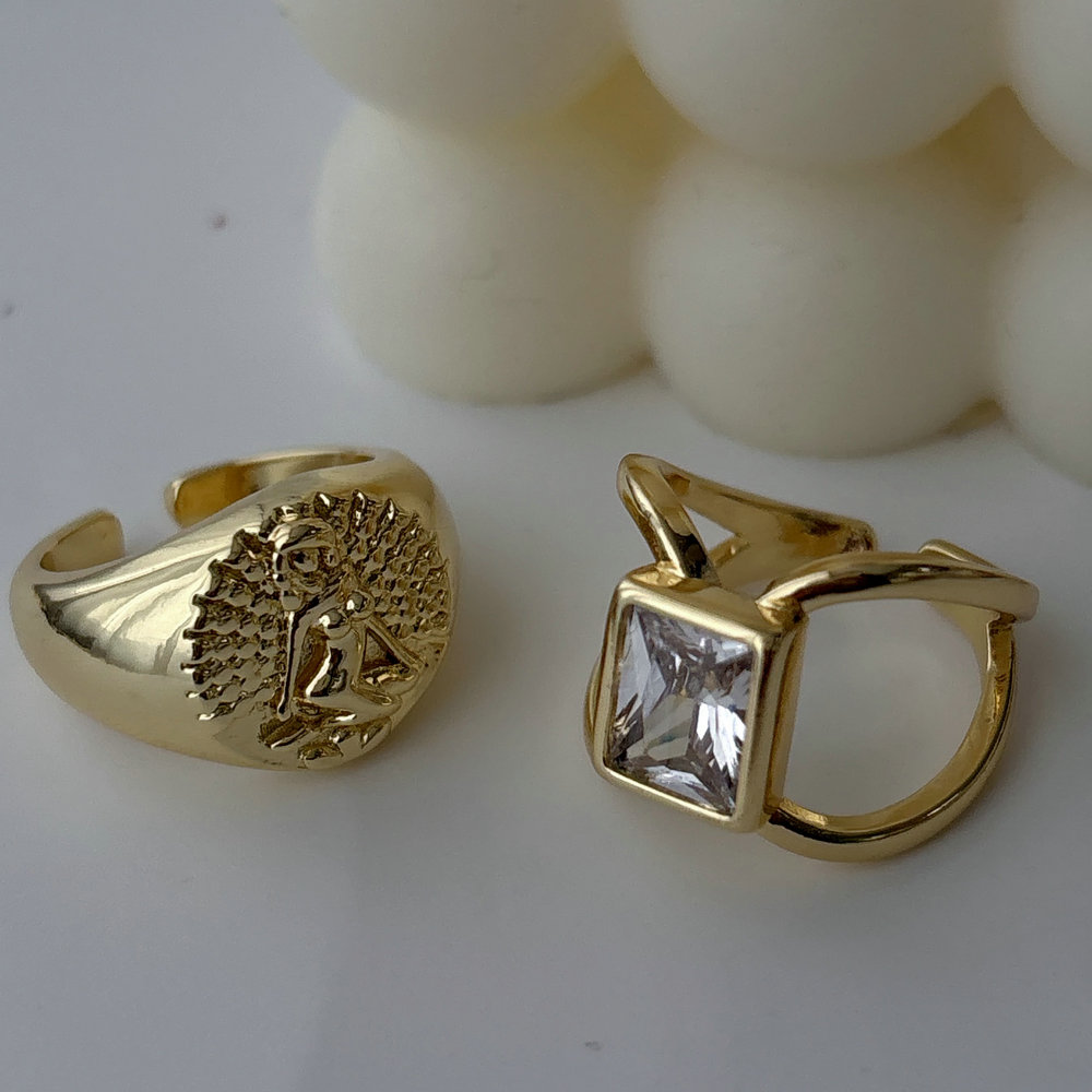 Fashion ring