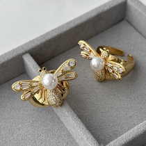 Pave bee ring