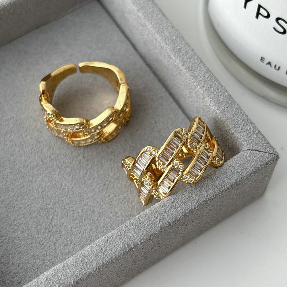 Pave zircon wave ring