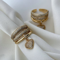 Pave zircon heart ring