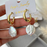 Fresh water pearl earrings
