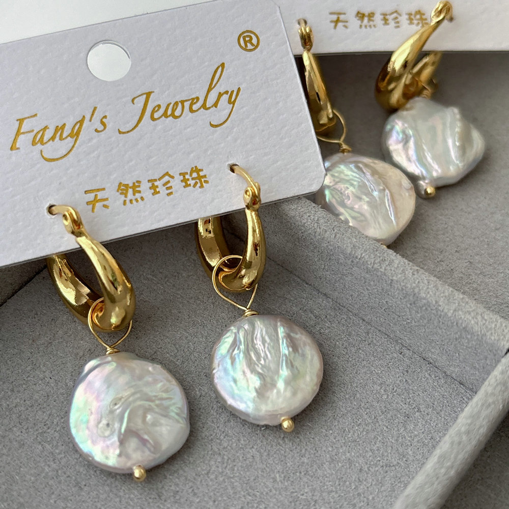 Fresh water pearl earrings