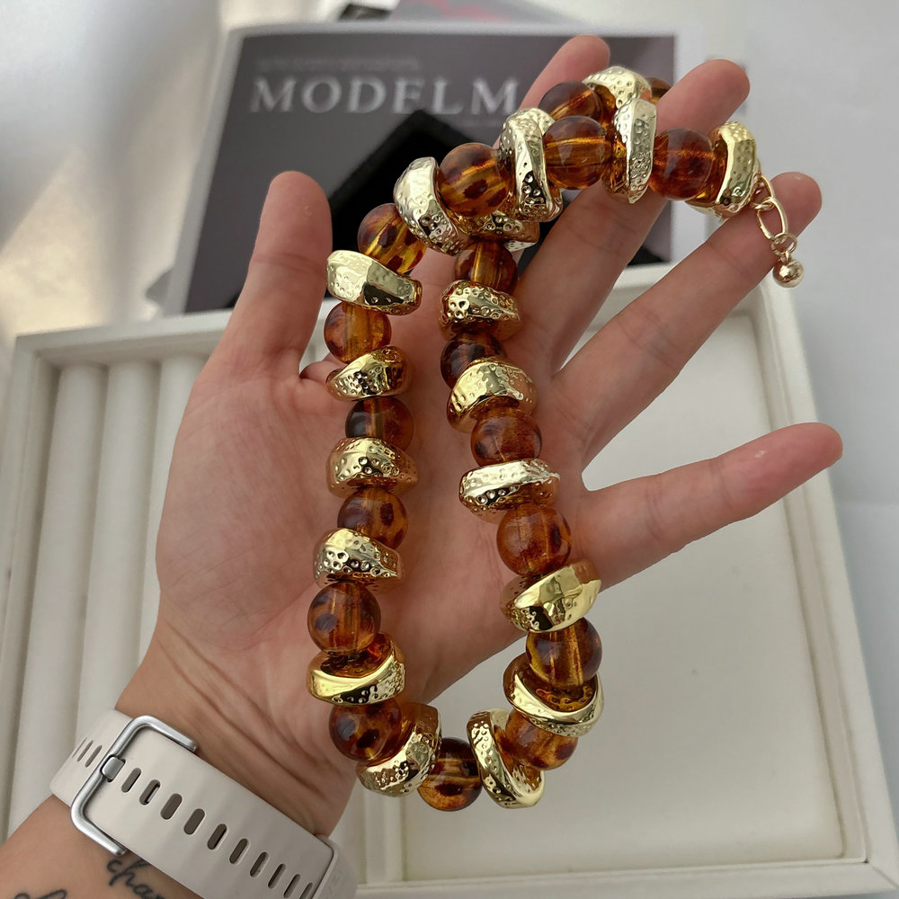 Acrylic brown beaded necklace