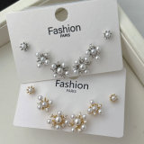 Set pearl earrings