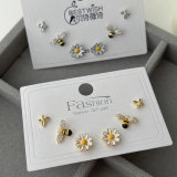 Set bee earrings