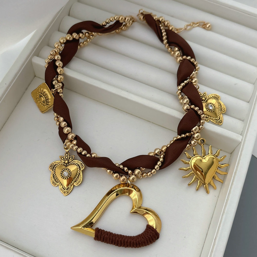 Chunky heart charm necklace