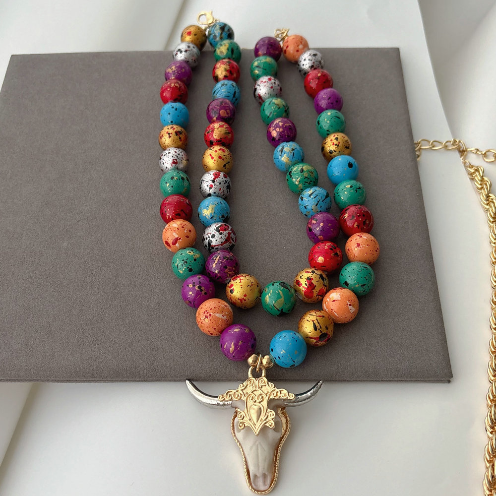 Chunky colorful bead bull necklace