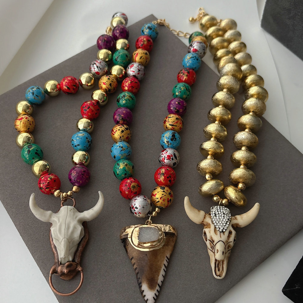 Chunky bull necklace