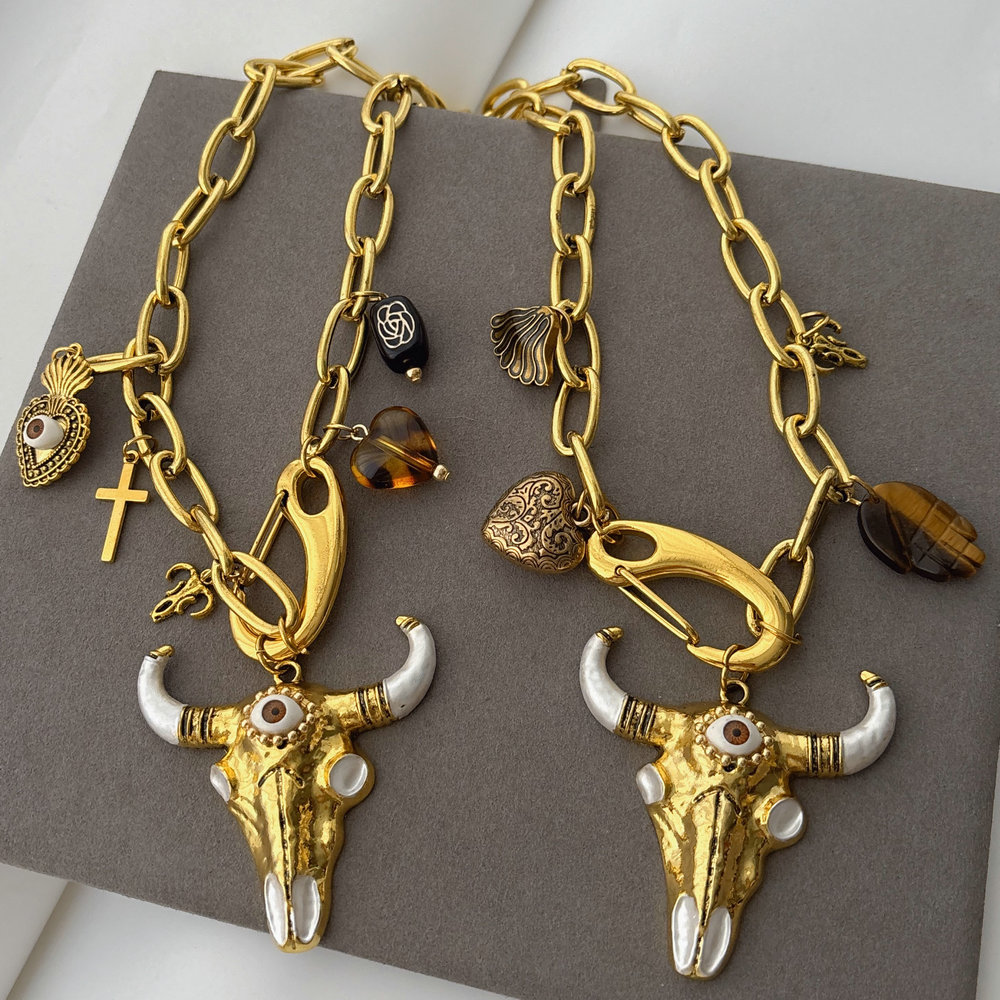 Chunky bull pendant necklace