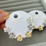 Set flower earrings