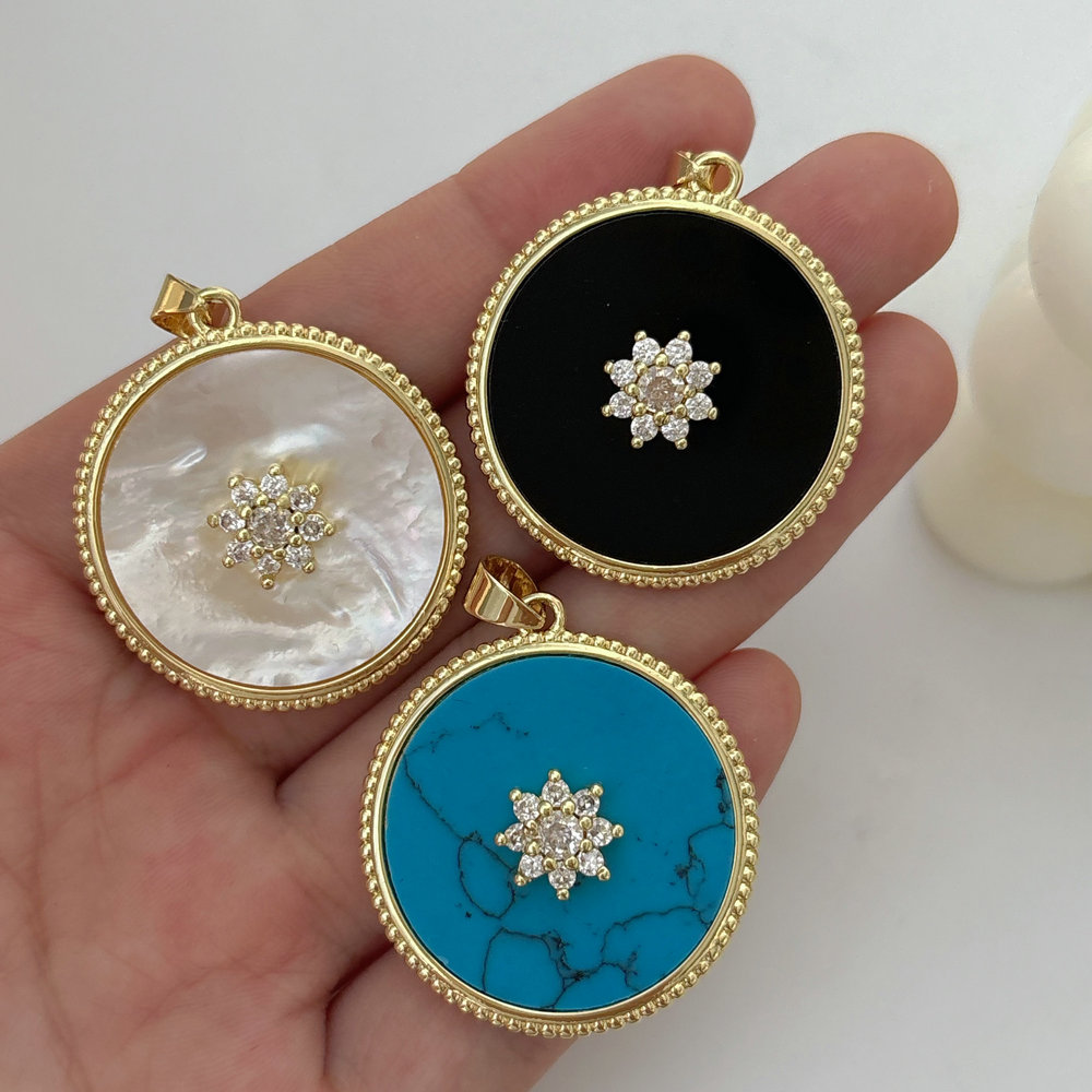 Shell sunflower charm