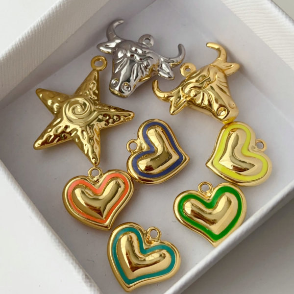 Enamel heart charm