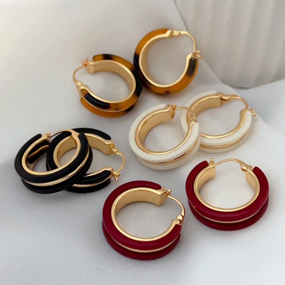 acrylic hoop