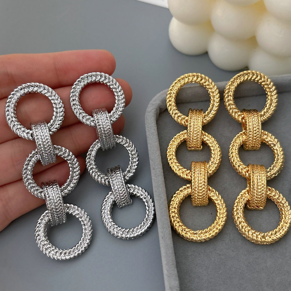 Metal circle earrings