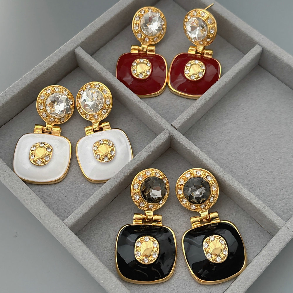 Enamel square earrings