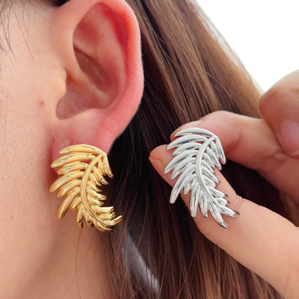 Metal leaf earrings