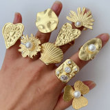 Metal fashion ring